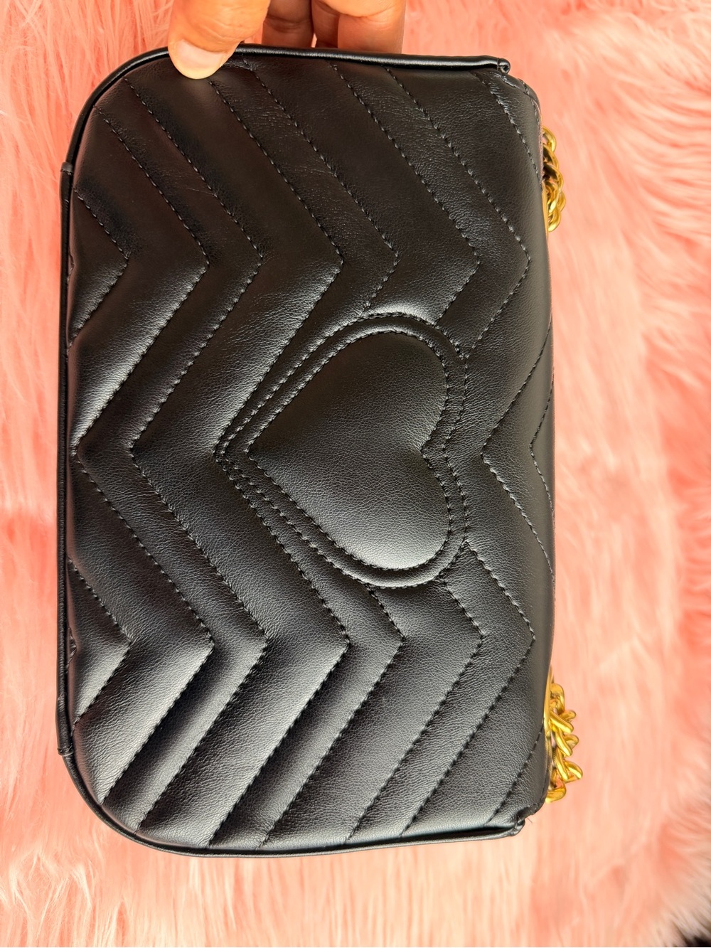 Gucci Black Leather Shoulder Bag with Gold Double G Chain - Picture 6 of 10